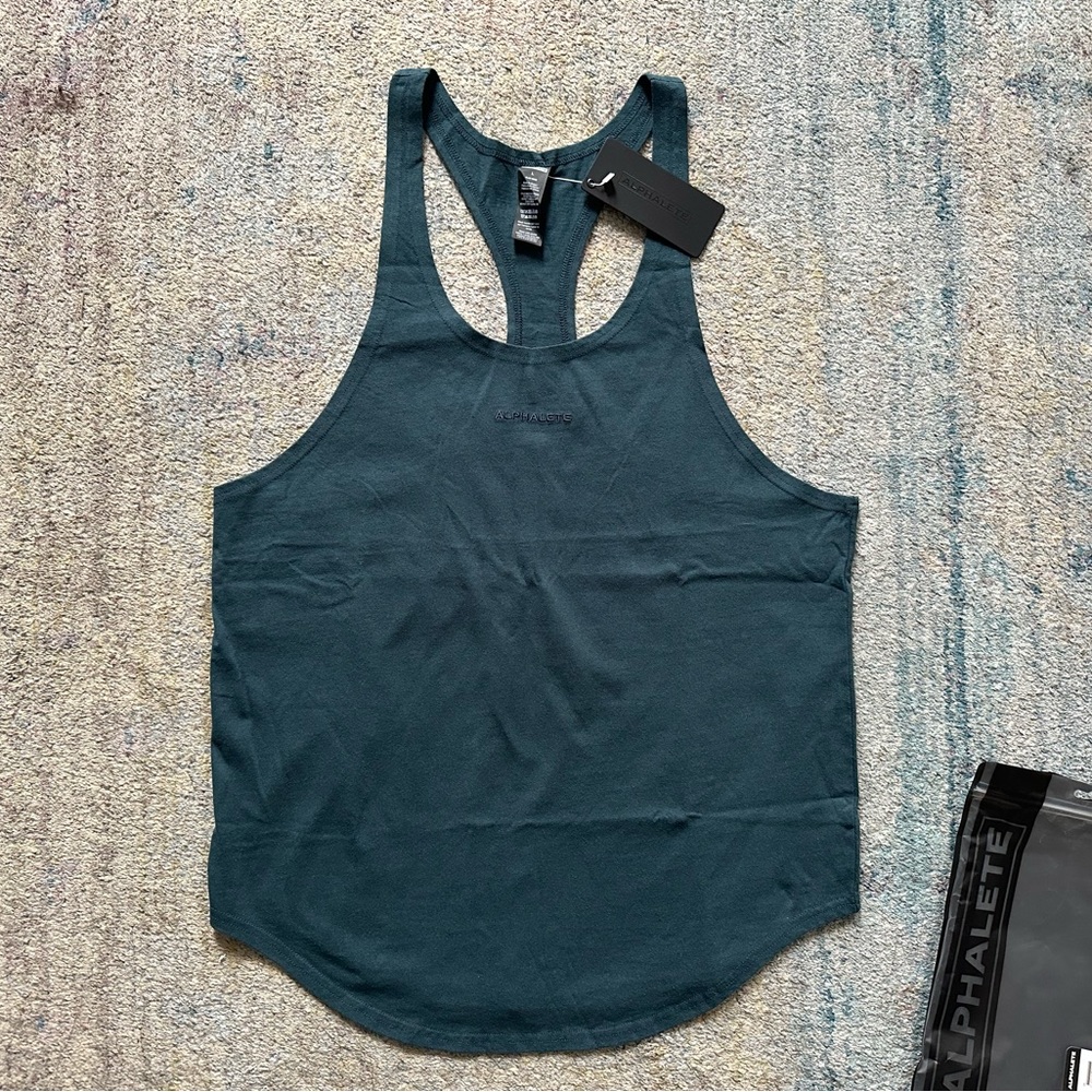 NEW Alphalete Men’s Tank Top Size L Color Midnight